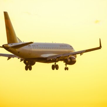 FAA:n tuleva lakiesitys vaikuttaa lentoyhtiöiden turvallisuuteen ja matkustuskokemukseen.